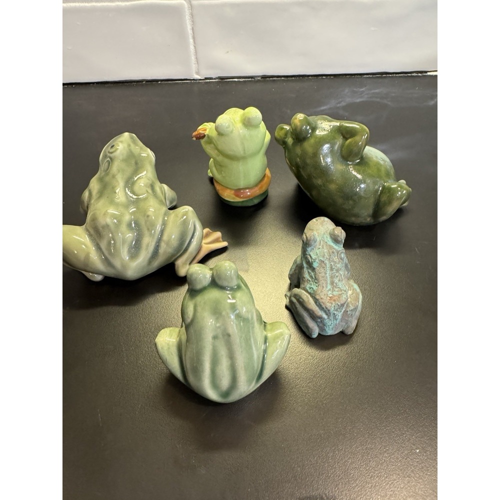 Set Of 5 Vintage To Now Frogs Frog Figurines‎ On Lily Pads Etc Ceramic Resin - Picture 7 of 15